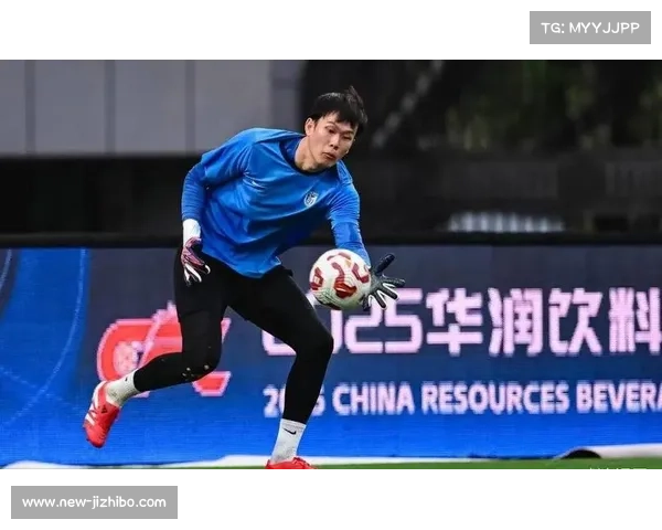 上海海港3-0浙江队，距中超三连冠仅一步之遥