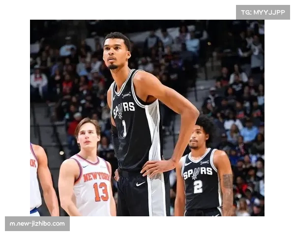 尚帕尼三分雨创生涯之夜，马刺完成19分大逆转
